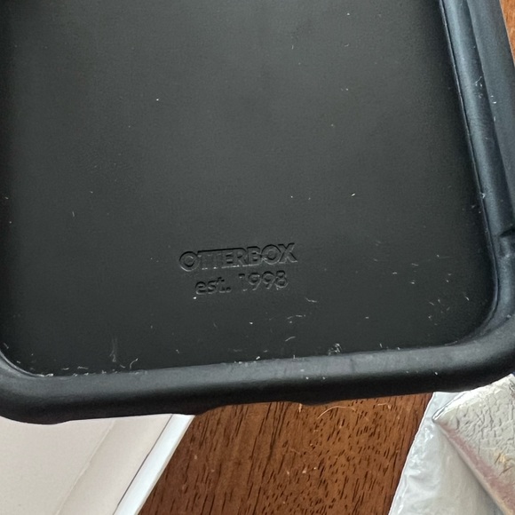 OtterBox Statement Series Moderne Case for iPhone XR
Phone Case w/ Box - Picture 5 of 14